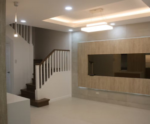 Cris House
